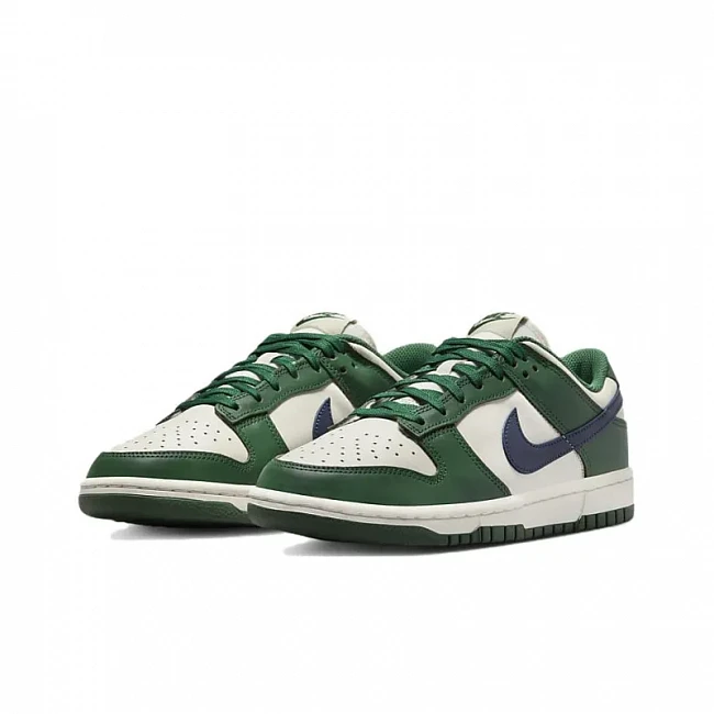 картинка Nike Dunk Low WMNS "Gorge Green" магазин Одежда+ являющийся официальным дистрибьютором в России 