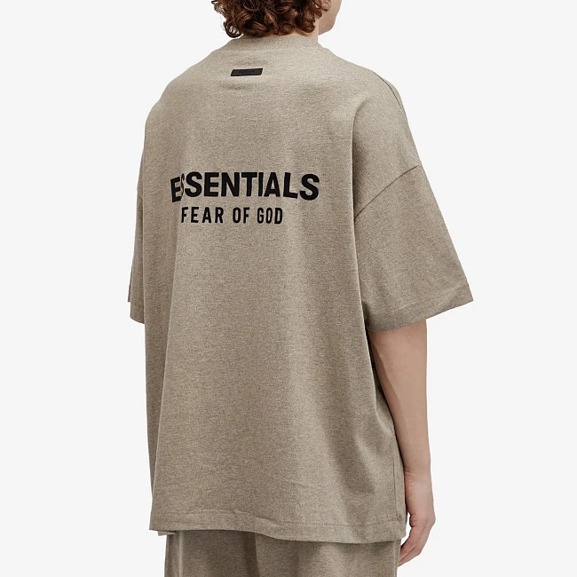 картинка Fear Of God Essentials Jersey Crewneck Heather Grey T Shirt магазин Одежда+ являющийся официальным дистрибьютором в России 