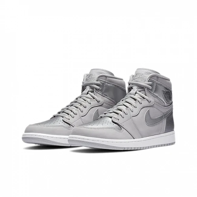 картинка Nike Air Jordan 1 Retro High CO.JP Neutral Grey магазин Одежда+ являющийся официальным дистрибьютором в России 