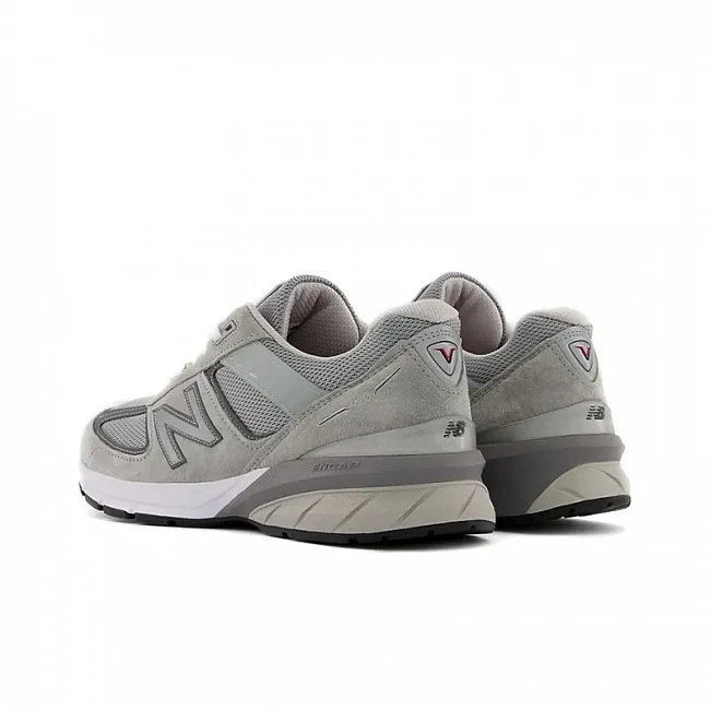 картинка New Balance 990 V5 Grey магазин Одежда+ являющийся официальным дистрибьютором в России 