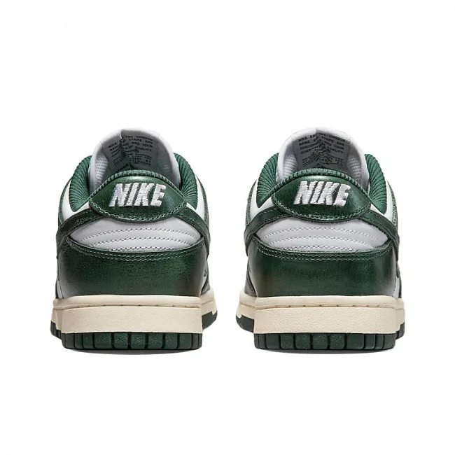 картинка Nike Dunk Low Vintage Green магазин Одежда+ являющийся официальным дистрибьютором в России 