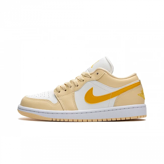 картинка Nike Air Jordan 1 Low Sail Pale Vanilla магазин Одежда+ являющийся официальным дистрибьютором в России 