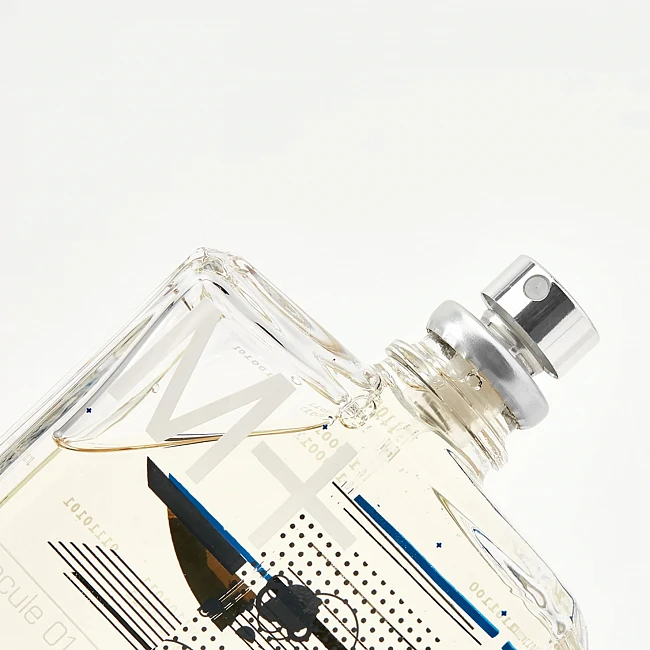 картинка Escentric Molecules M01+Iris 100ml магазин Одежда+ являющийся официальным дистрибьютором в России 