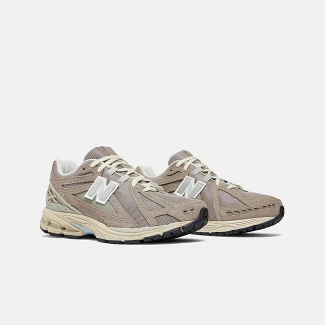 картинка New Balance 1906R Beige Cream магазин Одежда+ являющийся официальным дистрибьютором в России 
