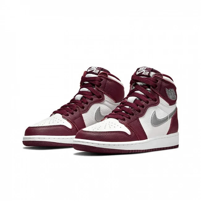 картинка Nike Air Jordan 1 High OG GS "Bordeaux" магазин Одежда+ являющийся официальным дистрибьютором в России 