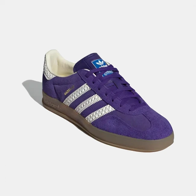 картинка Adidas Gazelle "Deep Blue" магазин Одежда+ являющийся официальным дистрибьютором в России 