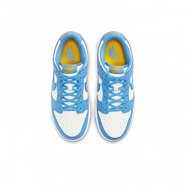 картинка Nike SB Zoom Dunk Low Pro Sky Blue White магазин Одежда+ являющийся официальным дистрибьютором в России 
