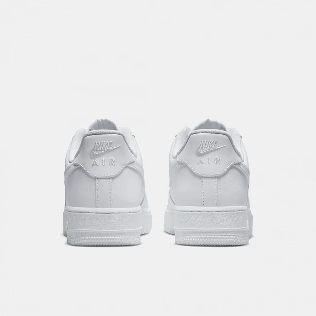 картинка Nike Air Force 1 '07 Triple White магазин Одежда+ являющийся официальным дистрибьютором в России 