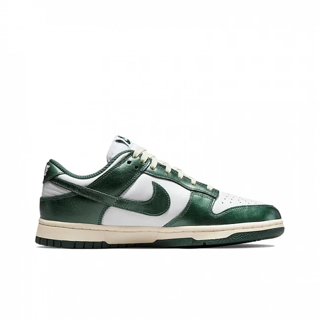 картинка Nike Dunk Low Vintage Green магазин Одежда+ являющийся официальным дистрибьютором в России 