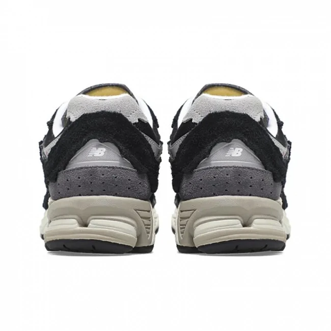 картинка New Balance 2002R "Protection Pack — Black / Grey" магазин Одежда+ являющийся официальным дистрибьютором в России 