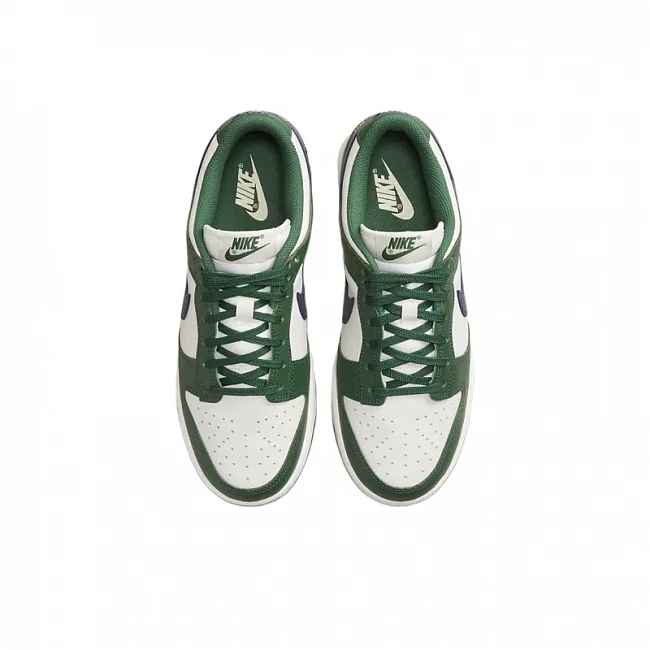 картинка Nike Dunk Low WMNS "Gorge Green" магазин Одежда+ являющийся официальным дистрибьютором в России 
