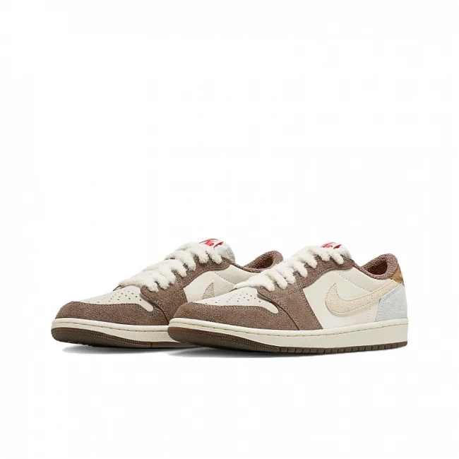 картинка Nike Air Jordan 1 Retro Low Og Year Of The Rabbit магазин Одежда+ являющийся официальным дистрибьютором в России 