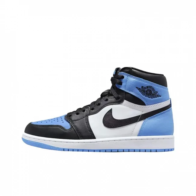 картинка Nike Air Jordan 1 Retro High OG "UNC Toe" магазин Одежда+ являющийся официальным дистрибьютором в России 