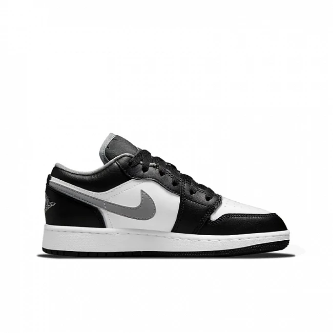 картинка Nike Air Jordan 1 Low GS "Black / White / Grey" магазин Одежда+ являющийся официальным дистрибьютором в России 