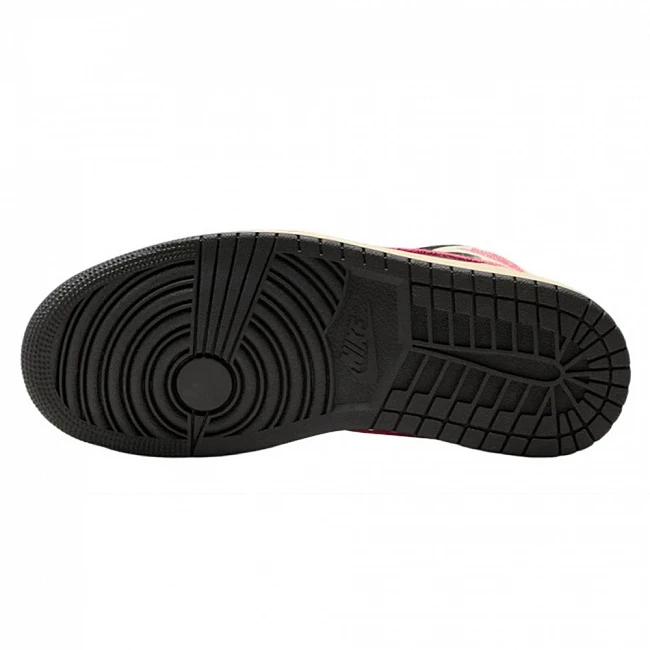 картинка Nike Air Jordan 1 Mid Edge Flight Club магазин Одежда+ являющийся официальным дистрибьютором в России 