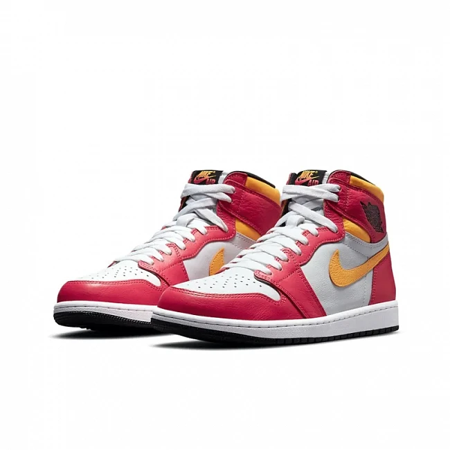 картинка Nike Air Jordan 1 Retro High OG Light "Fusion Red" магазин Одежда+ являющийся официальным дистрибьютором в России 