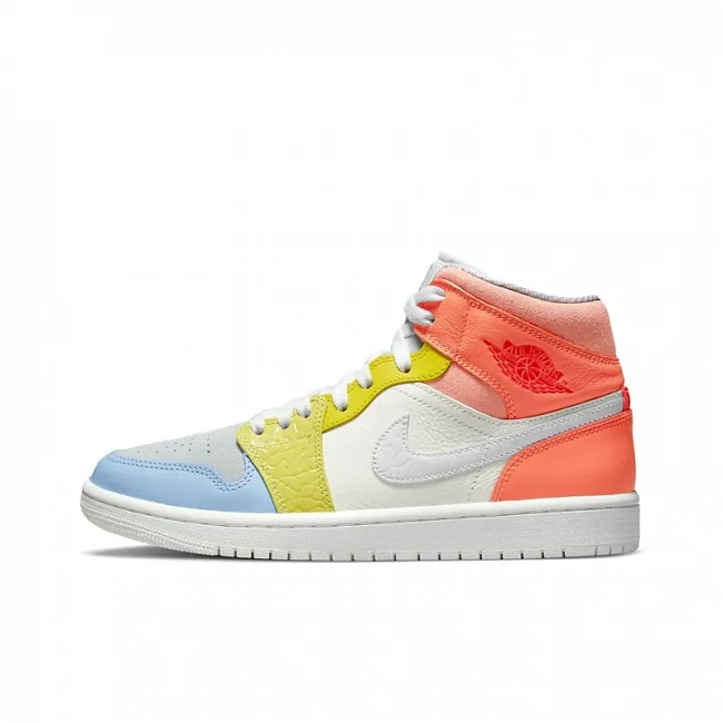 картинка Nike Air Jordan 1 Mid To My First Coach магазин Одежда+ являющийся официальным дистрибьютором в России 