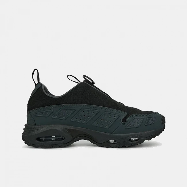 Nike Air Max SNDR GORE-TEX — Black / Dark Smoke Grey