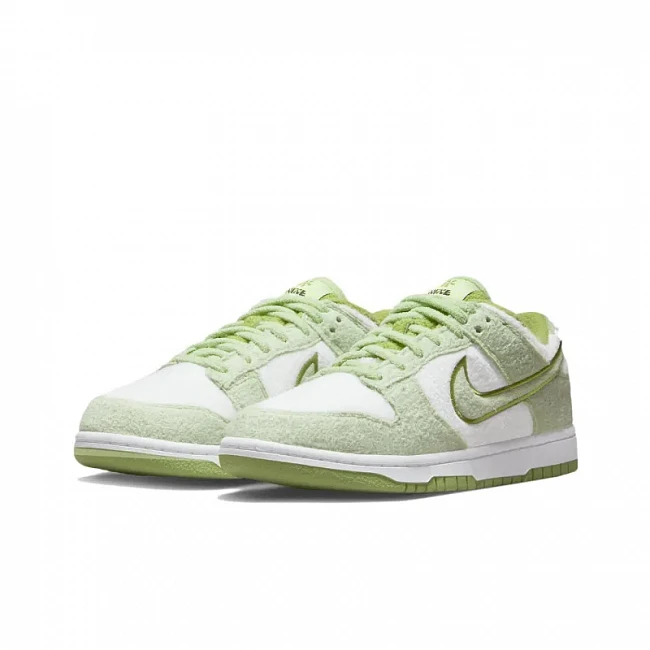 картинка Nike Dunk Low SE WMNS "Fleece Pack Honeydew" магазин Одежда+ являющийся официальным дистрибьютором в России 