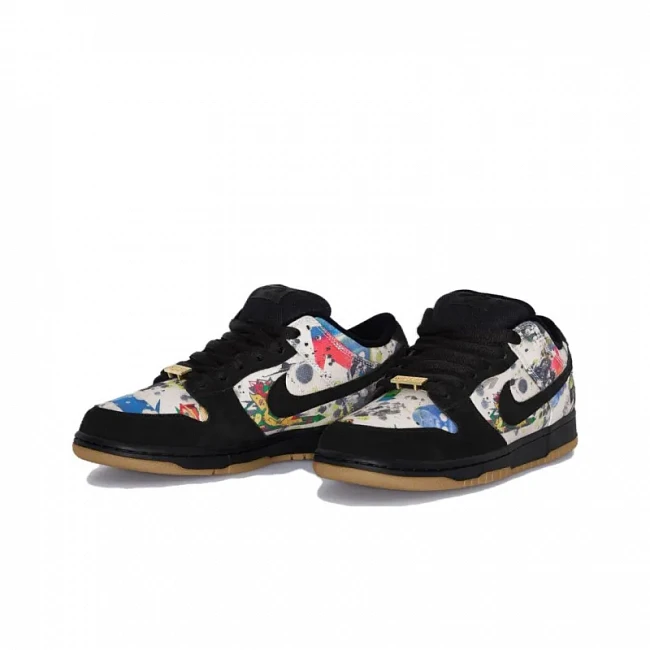картинка Nike Sb Dunk Low Supreme Rammellzee магазин Одежда+ являющийся официальным дистрибьютором в России 