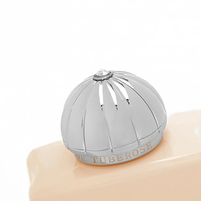 картинка Amouage Love Tuberose 100ml магазин Одежда+ являющийся официальным дистрибьютором в России 