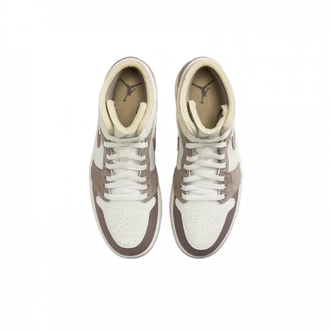картинка Nike Air Jordan 1 Mid Se Craft Taupe Haze магазин Одежда+ являющийся официальным дистрибьютором в России 