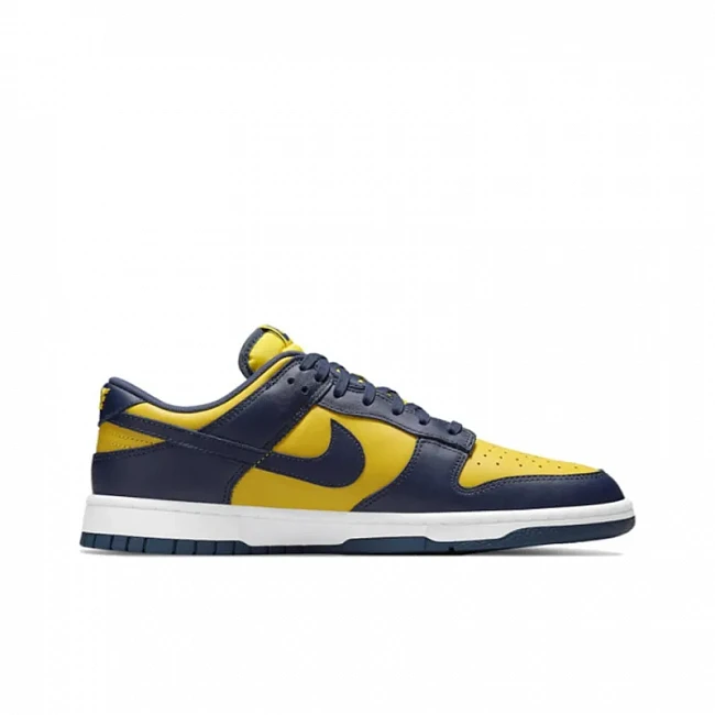 картинка Nike Dunk Low "Michigan" магазин Одежда+ являющийся официальным дистрибьютором в России 