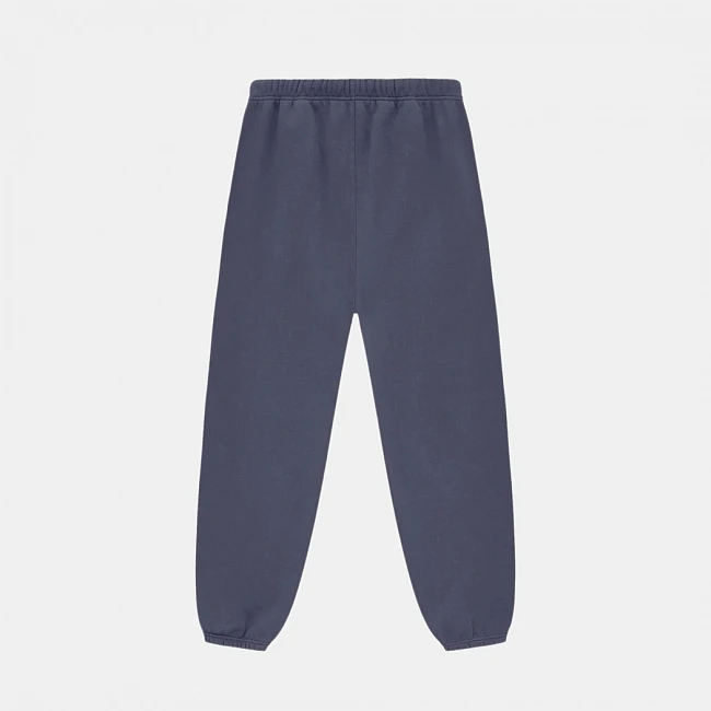 картинка Fear of God Essentials Fleece Essential Sweatpant Marine магазин Одежда+ являющийся официальным дистрибьютором в России 