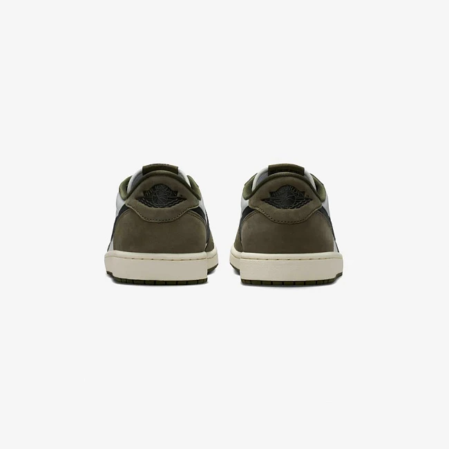 картинка Nike Air Jordan 1 Retro Low OG Medium Olive магазин Одежда+ являющийся официальным дистрибьютором в России 