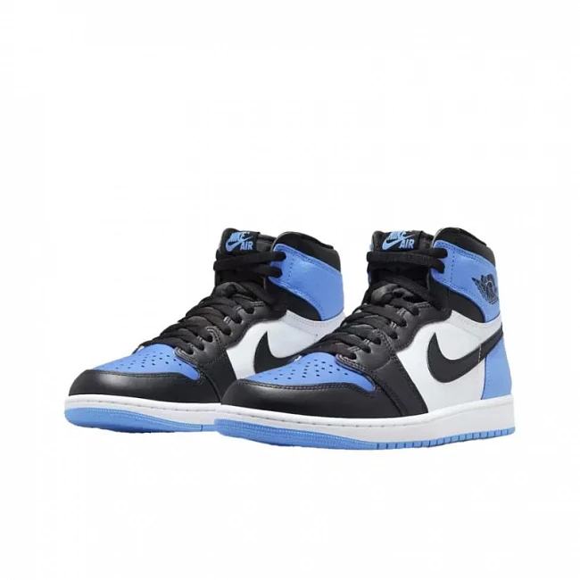 картинка Nike Air Jordan 1 Retro High OG "UNC Toe" магазин Одежда+ являющийся официальным дистрибьютором в России 