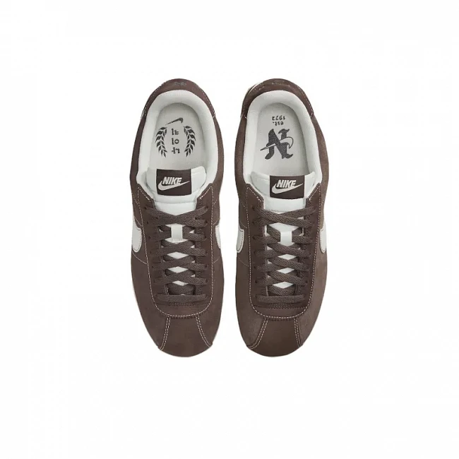 картинка Nike Cortez Hangul Day магазин Одежда+ являющийся официальным дистрибьютором в России 