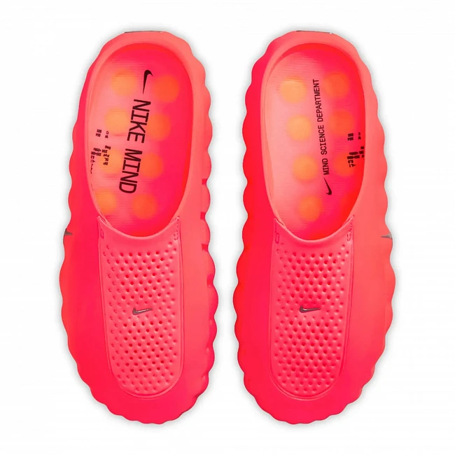 картинка Nike Mind 001 Pregame Solar Red Mules магазин Одежда+ являющийся официальным дистрибьютором в России 