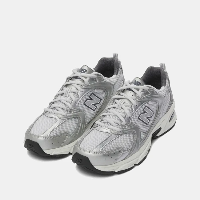 картинка New Balance 530 Grey Matter Silver Metallic магазин Одежда+ являющийся официальным дистрибьютором в России 