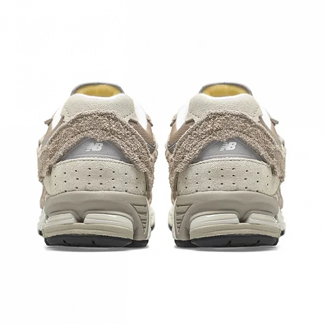 картинка New Balance 2002R "Protection Pack Driftwood" магазин Одежда+ являющийся официальным дистрибьютором в России 