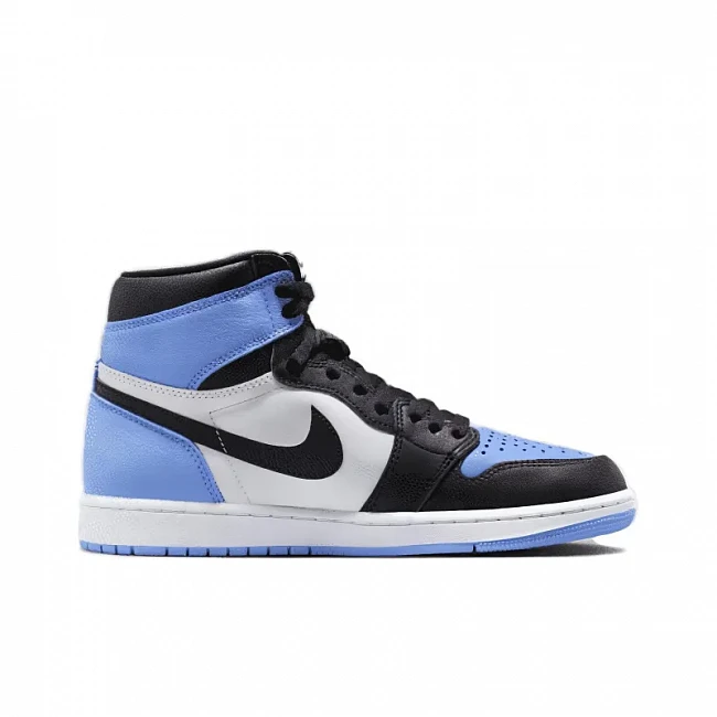 картинка Nike Air Jordan 1 Retro High OG "UNC Toe" магазин Одежда+ являющийся официальным дистрибьютором в России 