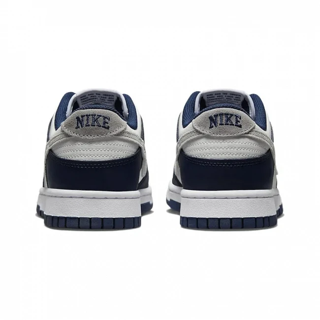 картинка Nike Dunk Low Sneakers "Summit White / Midnight Navy" магазин Одежда+ являющийся официальным дистрибьютором в России 