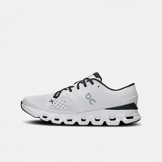 картинка ON Running Cloud X 4 Ivory Black магазин Одежда+ являющийся официальным дистрибьютором в России 