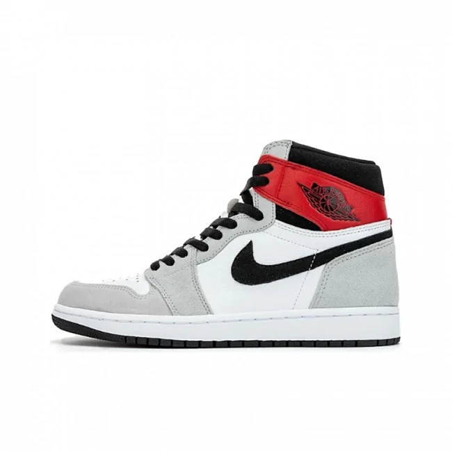 картинка Nike Air Jordan 1 Retro High OG "Light Smoke Grey" магазин Одежда+ являющийся официальным дистрибьютором в России 
