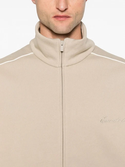 картинка Fear of God Essentials Modern Fleece Track Jacket With Piping 'Timber Cloud White' магазин Одежда+ являющийся официальным дистрибьютором в России 