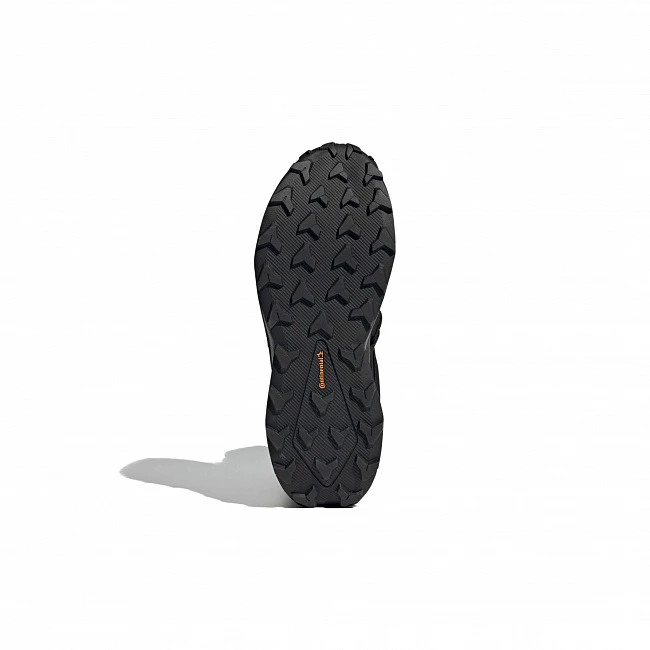 картинка Adidas Terrex Winter High Black магазин Одежда+ являющийся официальным дистрибьютором в России 