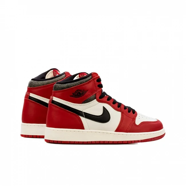 картинка Nike Air Jordan 1 Retro High OG "Chicago" 2022 GS магазин Одежда+ являющийся официальным дистрибьютором в России 