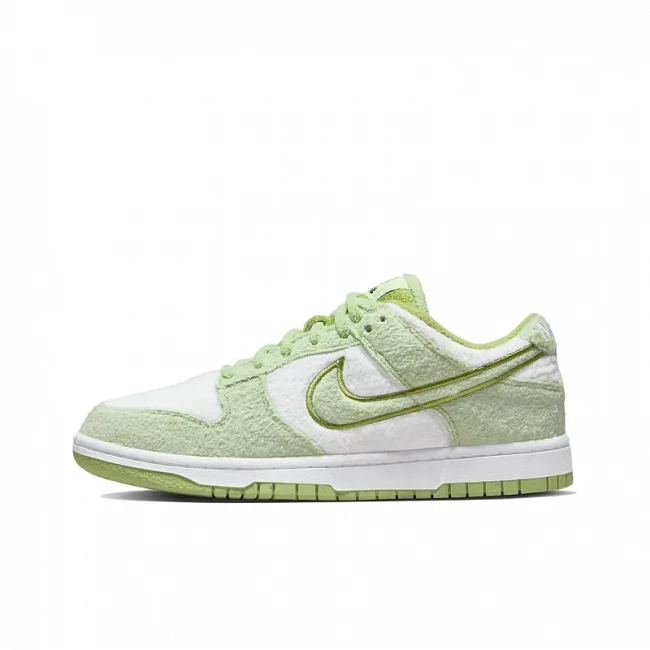картинка Nike Dunk Low SE WMNS "Fleece Pack Honeydew" магазин Одежда+ являющийся официальным дистрибьютором в России 