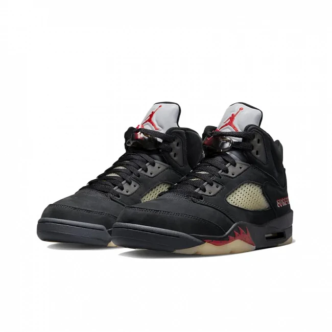 картинка Nike Air Jordan 5 Retro Gore-Tex Off Noir магазин Одежда+ являющийся официальным дистрибьютором в России 