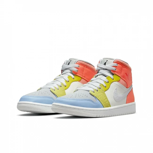 картинка Nike Air Jordan 1 Mid To My First Coach магазин Одежда+ являющийся официальным дистрибьютором в России 