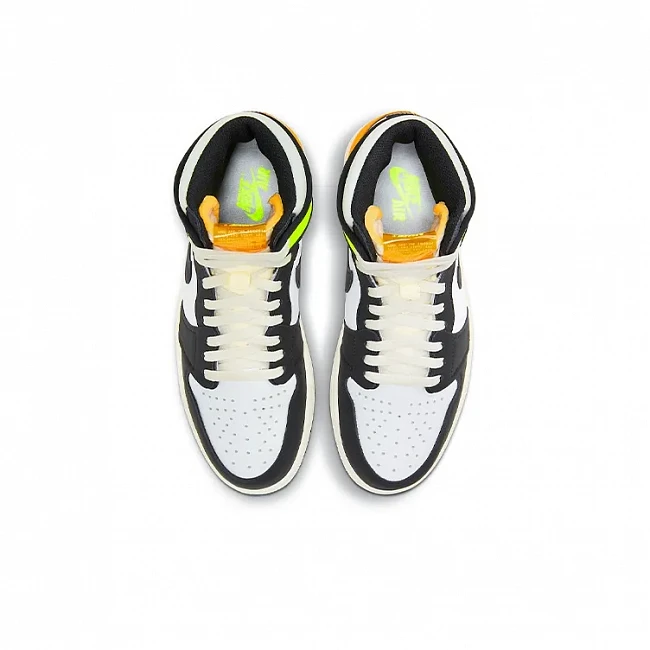 картинка Nike Air Jordan 1 Retro High White Black "Volt University Gold" магазин Одежда+ являющийся официальным дистрибьютором в России 