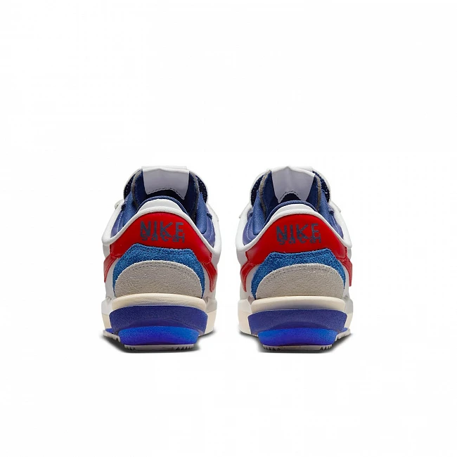 картинка Nike Zoom Cortez x sacai White and University Red магазин Одежда+ являющийся официальным дистрибьютором в России 