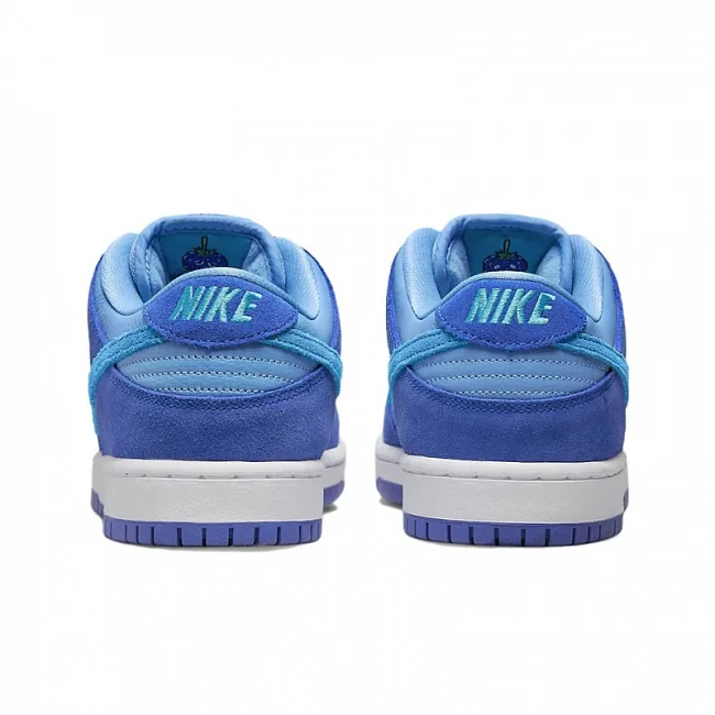 картинка Nike Dunk SB Low "Blue Raspberry" магазин Одежда+ являющийся официальным дистрибьютором в России 