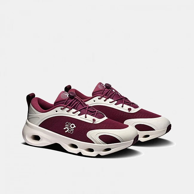 LOEWE × On Cloudsolo Sneaker Burgundy/Eggshell