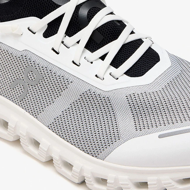 On Cloud 6 Versa White / Grey