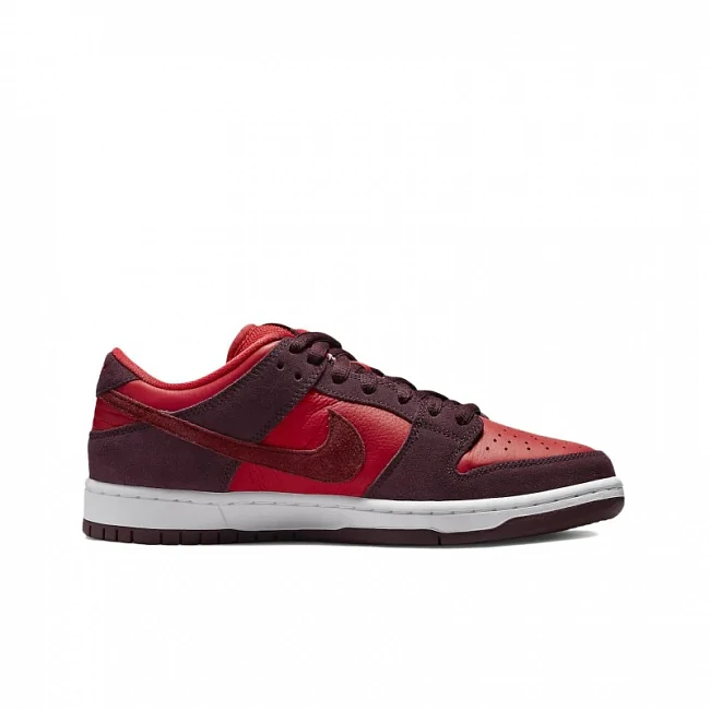 картинка Nike Dunk SB Low "Cherry" магазин Одежда+ являющийся официальным дистрибьютором в России 